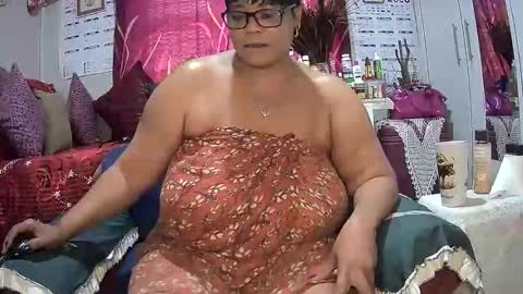 itumeleng74 online show from February 2026 06:21:02 AM