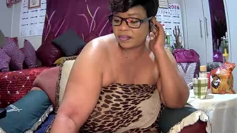itumeleng74 online show from July 2026 07:05:02 PM