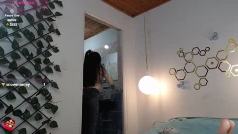 Snapshot of ivana_rose chatting on March 2025 01:47:01 AM Adris online show from March 2025 01:47:01 AM