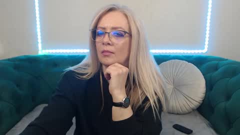 ivanacharm online show from May 2026 03:13:01 AM