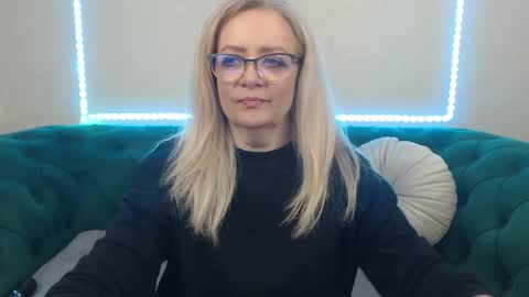 ivanacharm online show from May 2026 03:13:02 AM