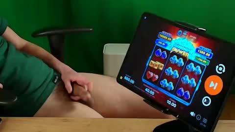 Snapshot of ivanbelick chatting on January 2025 09:40:01 PM Alisson UKR online show from January 2025 09:40:01 PM