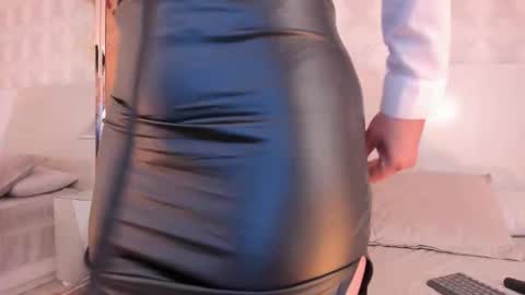 Ivannaanggel online show from March 2026 12:53:02 PM