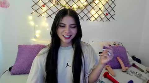 Ivanna online show from September 2025 07:49:01 PM