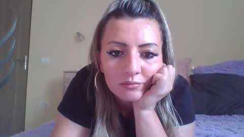 Snapshot of ivannahazel chatting on October 2025 11:24:01 AM Ivanna online show from October 2025 11:24:01 AM