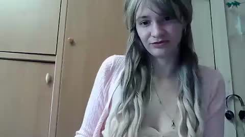 Snapshot of ivetta911 chatting on November 2025 09:10:01 AM ivetta911 online show from November 2025 09:10:01 AM