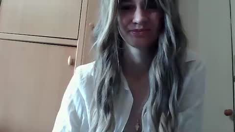 Snapshot of ivetta911 chatting on November 2025 08:11:02 AM ivetta911 online show from November 2025 08:11:02 AM