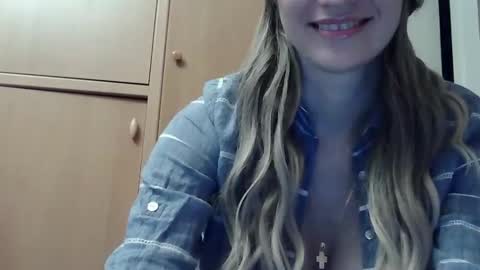 Snapshot of ivetta911 chatting on February 2026 03:08:01 PM ivetta911 online show from February 2026 03:08:01 PM