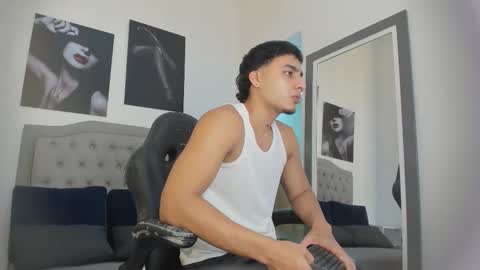 Snapshot of ivo_beischel chatting on October 2025 04:34:01 AM Ivo Beischel online show from October 2025 04:34:01 AM