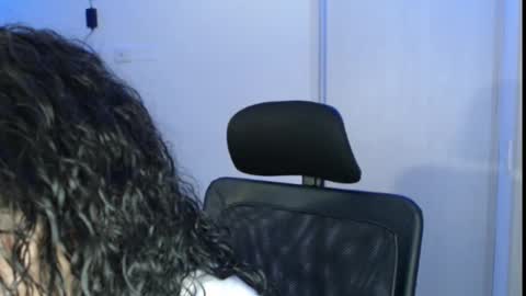 Snapshot of ivonny111 chatting on October 2025 10:23:02 PM ivonny111 online show from October 2025 10:23:02 PM