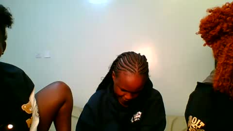 Snapshot of ivory_mae chatting on August 2026 01:51:01 AM ivory_mae online show from August 2026 01:51:01 AM
