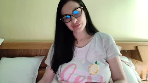 Snapshot of ivoryorchid chatting on December 2024 03:15:01 PM Ivory online show from December 2024 03:15:01 PM