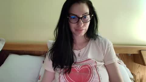 Snapshot of ivoryorchid chatting on December 2024 04:08:02 PM Ivory online show from December 2024 04:08:02 PM