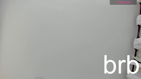 Ivy and Molly online show from December 2024 03:21:01 PM