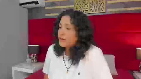 Ivy and Molly online show from September 2025 08:53:02 PM