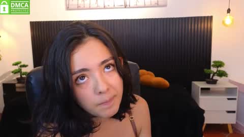 Snapshot of ivy_gail chatting on October 2025 05:52:02 AM IVY online show from October 2025 05:52:02 AM