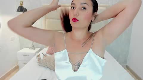 Snapshot of ivy_joness chatting on December 2025 03:38:02 PM IVY online show from December 2025 03:38:02 PM