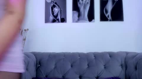 ivy_mya_ online show from November 2025 03:06:02 AM