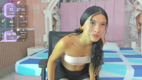 Snapshot of ivy_rae_xxx chatting on November 2025 12:06:01 PM Ivy Rae online show from November 2025 12:06:01 PM