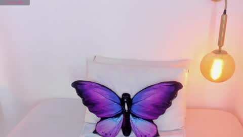 Ivy  online show from March 2026 06:21:01 AM