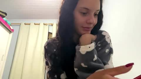 Snapshot of ivydesirer chatting on March 2026 02:17:01 AM Ivy Desirer online show from March 2026 02:17:01 AM