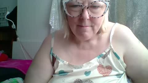 Snapshot of ivyjane3522 chatting on May 2026 02:46:02 PM ivyjane3522 online show from May 2026 02:46:02 PM