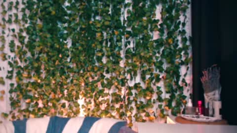 Snapshot of ivyjonson chatting on December 2024 04:03:01 PM Miss Ivy online show from December 2024 04:03:01 PM