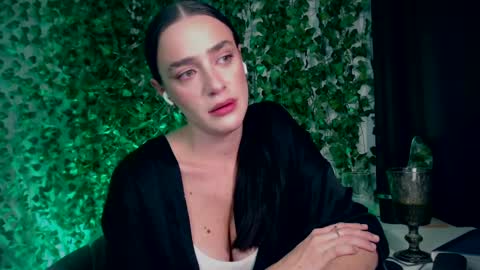 Snapshot of ivyjonson chatting on December 2024 11:08:01 PM Miss Ivy online show from December 2024 11:08:01 PM