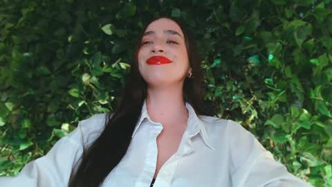 Miss Ivy online show from April 2026 09:19:01 PM