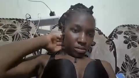 ivyk_ online show from February 2026 11:55:01 PM