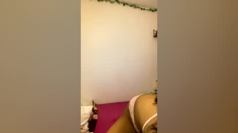 Ivymoon online show from July 2026 02:42:01 AM