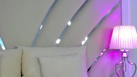 Ivy online show from March 2026 06:04:01 PM