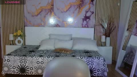 ivyshine7 online show from May 2026 07:30:02 PM