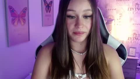 Snapshot of ivyy_crystal chatting on February 2025 11:12:01 PM Ivy online show from February 2025 11:12:01 PM