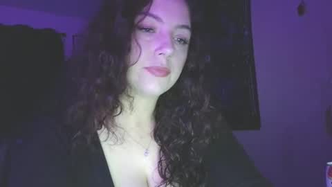 Amiee online show from November 2025 01:50:02 AM