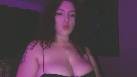 Amiee online show from November 2025 01:19:01 AM
