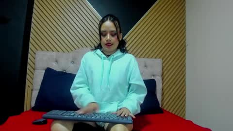 Ivvy Emerald  Sweet babe online show from March 2026 01:54:02 PM