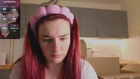 Daisy online show from December 2025 09:45:02 PM