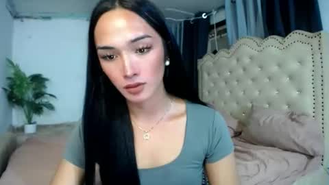 iwillcum4u_ online show from November 2025 02:33:01 AM