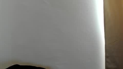 Izzy online show from May 2026 03:28:01 PM
