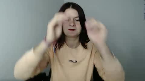 Snapshot of izzyflame18 chatting on October 2025 07:55:02 PM Shygirl online show from October 2025 07:55:02 PM