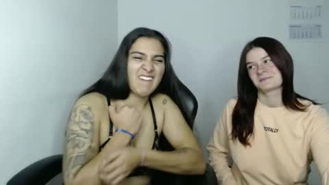 Snapshot of izzyflame18 chatting on October 2025 10:44:02 PM Shygirl online show from October 2025 10:44:02 PM