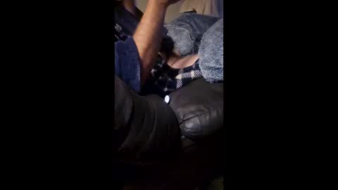 Snapshot of j1025402 chatting on December 2025 12:43:01 PM j1025402 online show from December 2025 12:43:01 PM