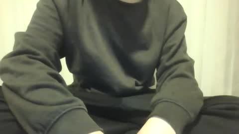 Snapshot of j24781043 chatting on June 2026 03:12:01 AM ShyAlexX online show from June 2026 03:12:01 AM
