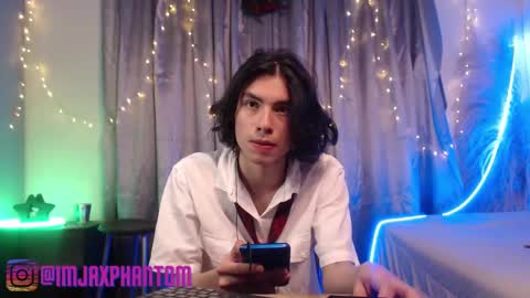 Hey im Jaxxxon check my info     online show from December 2024 08:11:02 AM