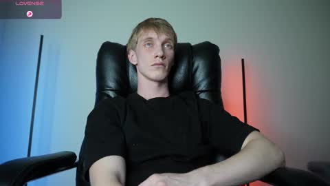 Danny online show from October 2025 09:37:01 AM