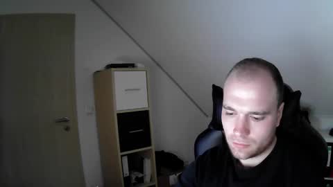 here4y online show from November 2025 08:02:02 AM