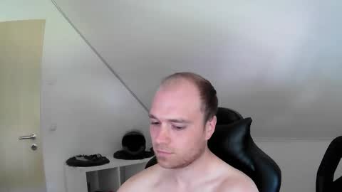 here4y online show from May 2026 09:58:02 AM