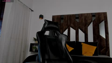 J King online show from April 2026 09:19:01 PM
