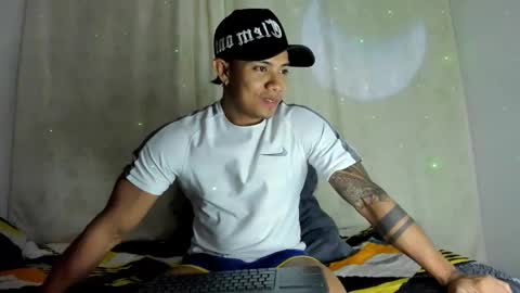 Snapshot of j_musiry chatting on December 2024 05:10:02 AM i am juan musiry independent model online show from December 2024 05:10:02 AM